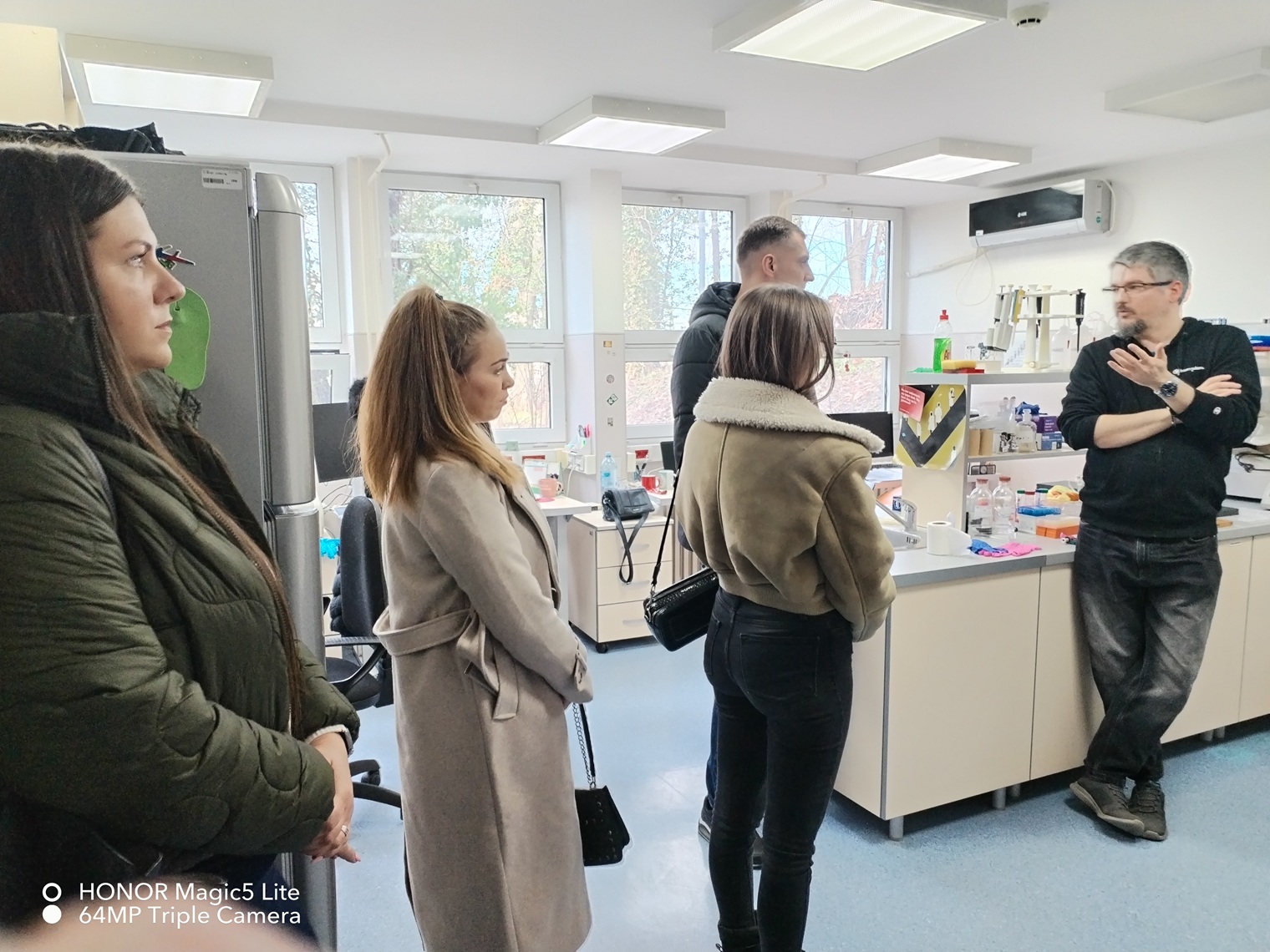 viber image 2025 12 15 23 07 50 076